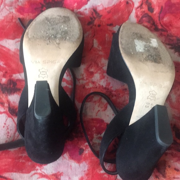 COPY - Black strap heels - Picture 2 of 3